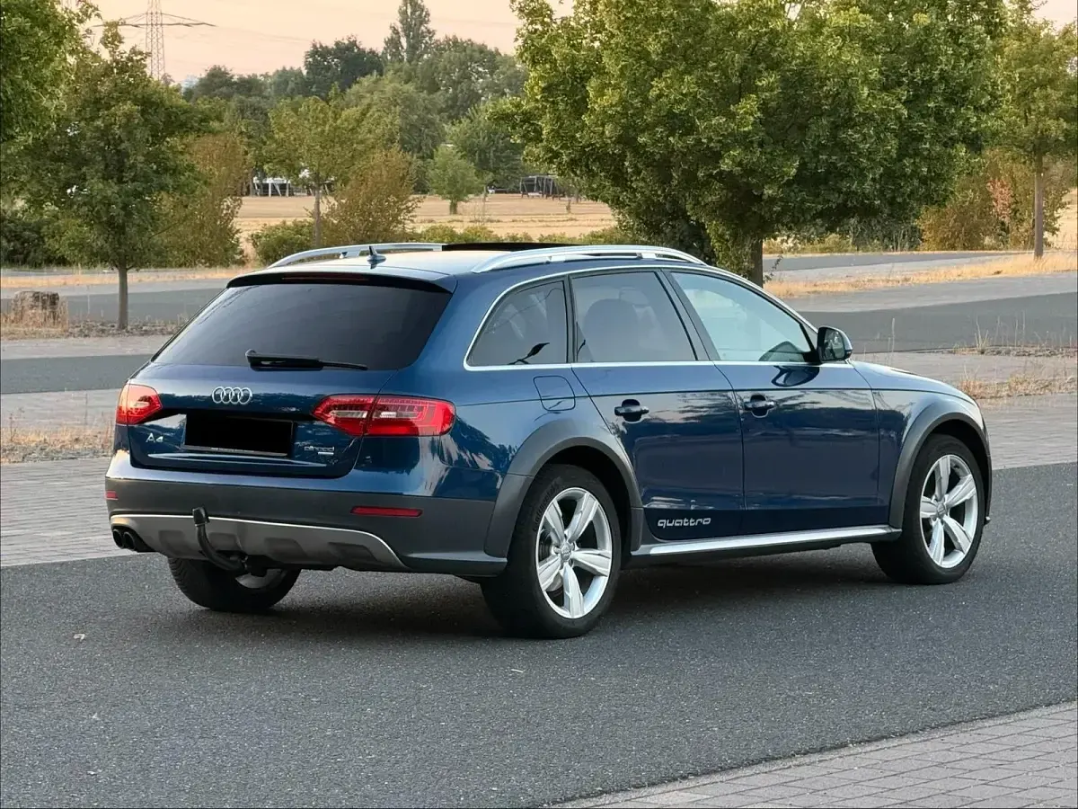 Gebraucht Audi A4 Allroad 177 PS (130 kW) 2014 Blau Kombi