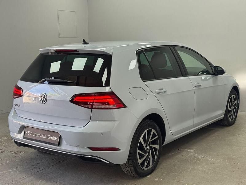 Gebraucht VW Golf VII Join 125 PS (91 kW) 2018 Silber Limousine