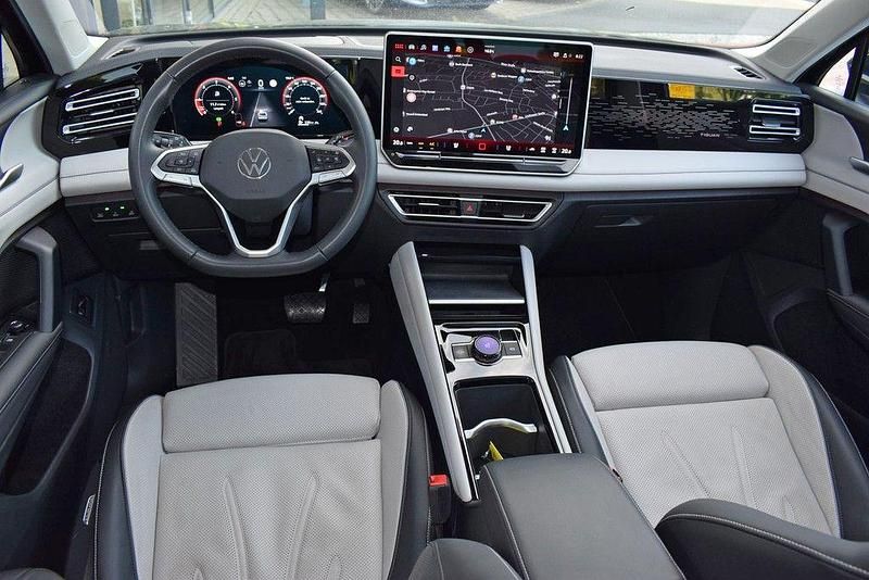 Gebraucht VW Tiguan Elegance 150 PS (110 kW) 2024 Schwarz SUV