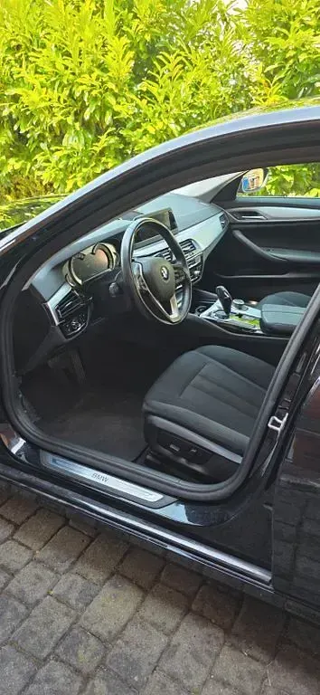 Gebraucht BMW 520 190 PS (139 kW) 2018 Schwarz Limousine