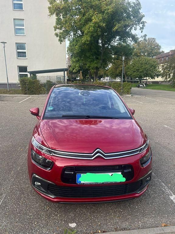 Rot Gebraucht 2018 Citroën C4 SpaceTourer Feel Van / Kleinbus | 13.700 € (Fairer Preis) - Bild 1/4