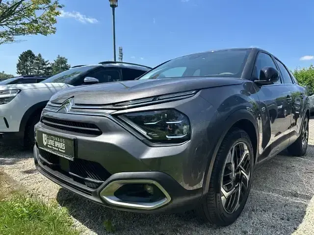 Gebraucht Citroën C4 Feel 131 PS (96 kW) 2021 Grau Limousine