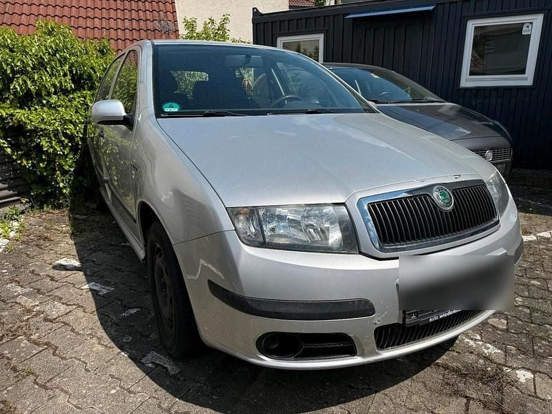 Gebraucht Skoda Fabia 75 PS (55 kW) 2005 Silber Kleinwagen