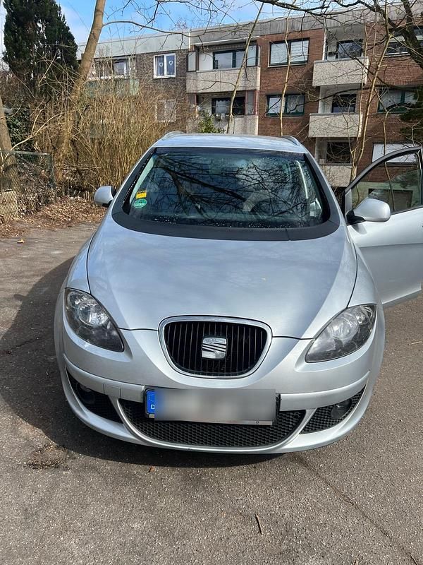 Silber Gebraucht 2007 Seat Altea XL Van / Kleinbus | 2.799 € - Bild 1/4