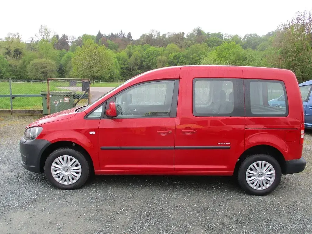 Usata VW Caddy 105 CV (77 kW) 2014 Rosso Monovolume