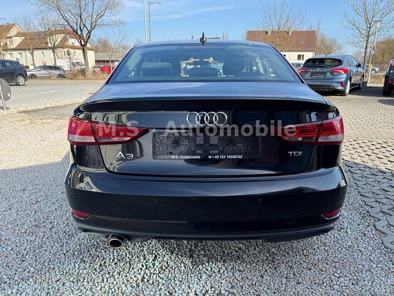 Gebraucht Audi A3 Ambiente 116 PS (85 kW) 2018 Schwarz Limousine