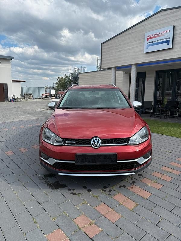 Rot Gebraucht 2016 VW Golf VII Kombi | 8.500 € (Fairer Preis) - Bild 1/4