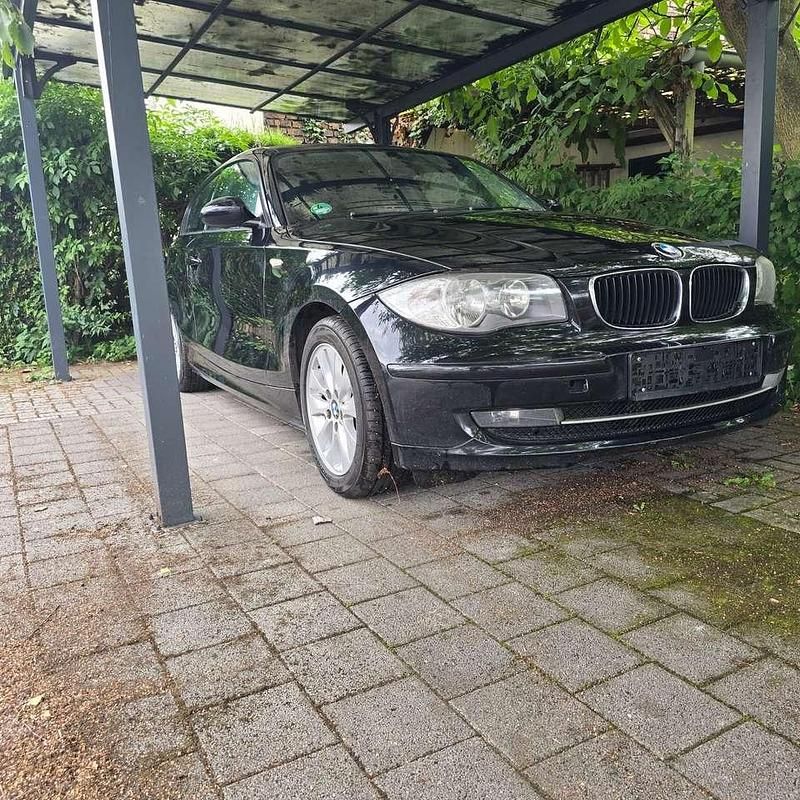 Schwarz Gebraucht 2008 BMW 116 Kleinwagen | 4.500 € (Teuer) - Bild 1/4