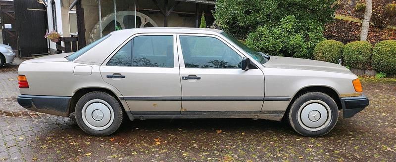 Gebraucht Mercedes E200 1989 Limousine