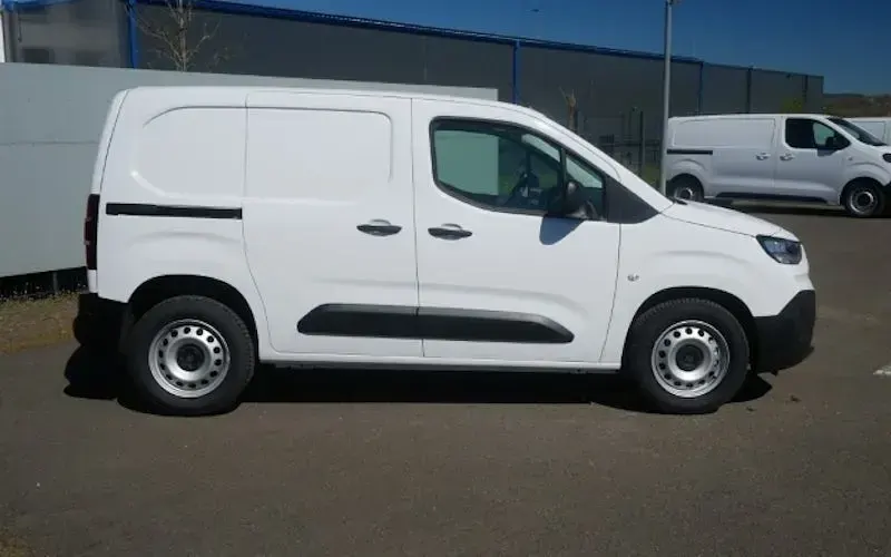Neu Fiat Doblò 102 PS (75 kW) 2026 Weiß Van / Kleinbus