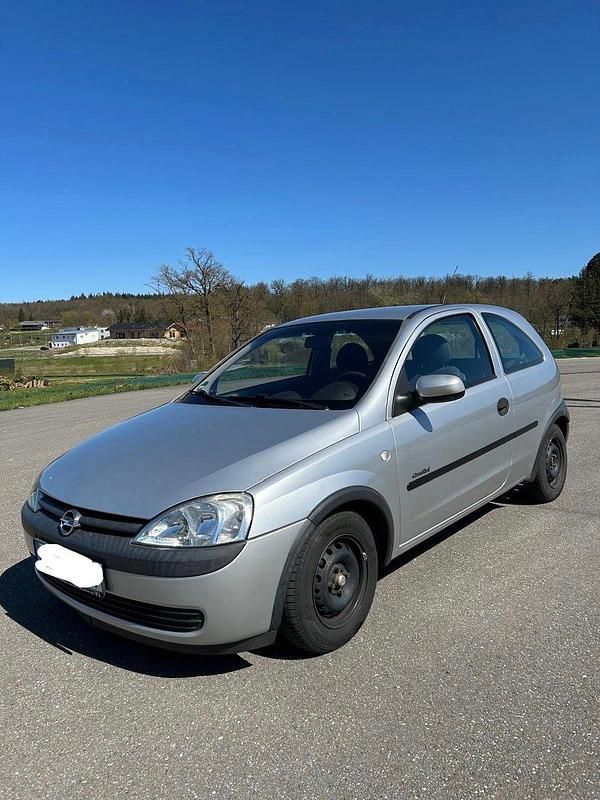 Gebraucht Opel Corsa Comfort 58 PS (42 kW) 2001 Silber Kleinwagen