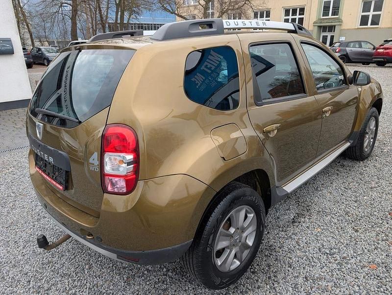 Gebraucht Dacia Duster Prestige 114 PS (83 kW) 2016 Grün SUV