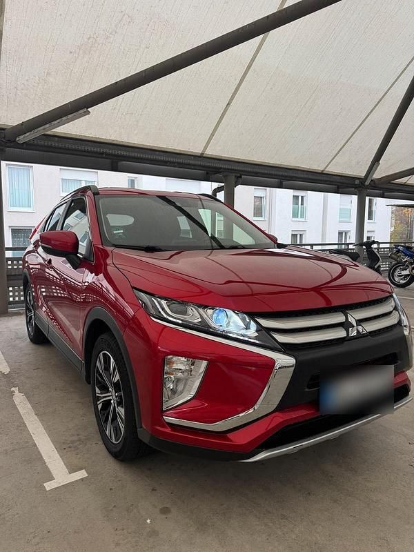 Gebraucht Mitsubishi Eclipse Cross 163 PS (119 kW) 2019 Rot SUV