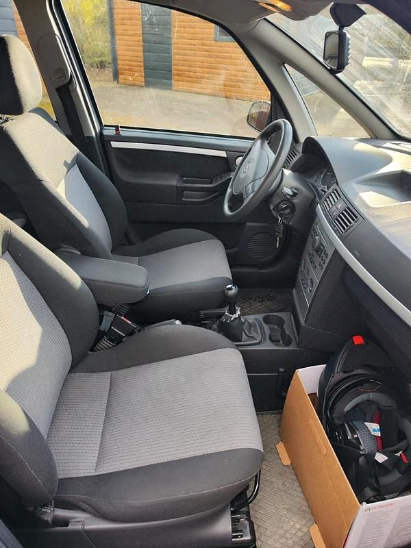 Gebraucht Opel Meriva 100 PS (73 kW) 2005 Van / Kleinbus