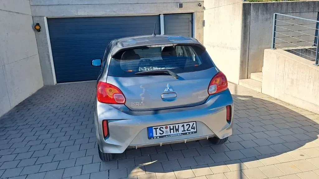 Gebraucht Mitsubishi Space Star Select 71 PS (52 kW) 2023 Grau Kleinwagen