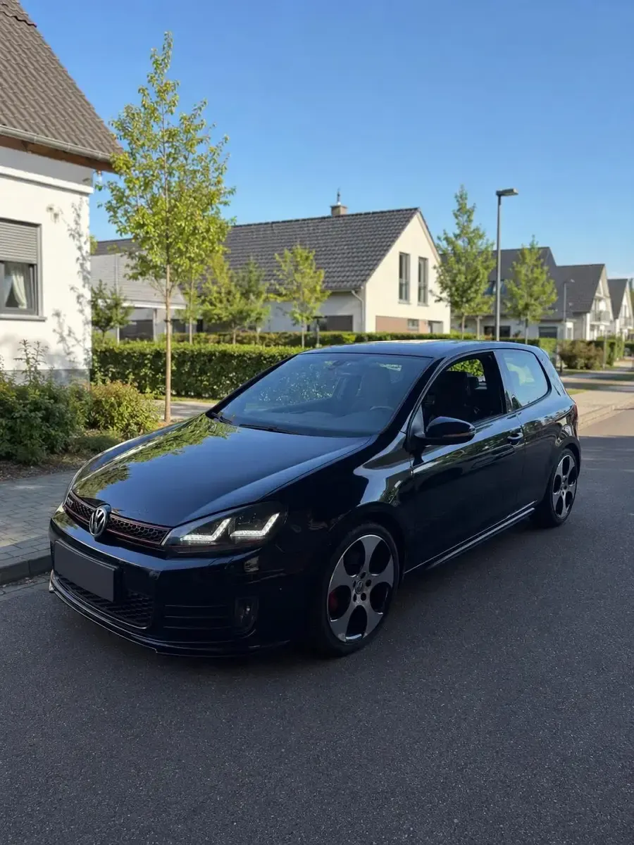 Gebraucht VW Golf Edition 211 PS (155 kW) 2009 Schwarz Coupé