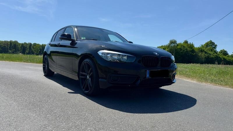 Schwarz Gebraucht 2016 BMW 118 Kleinwagen | 11.500 € (Fairer Preis) - Bild 1/4