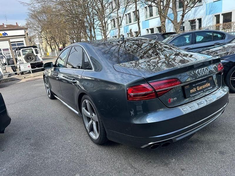 Gebraucht Audi S8 Sport 519 PS (381 kW) 2016 Grau Limousine