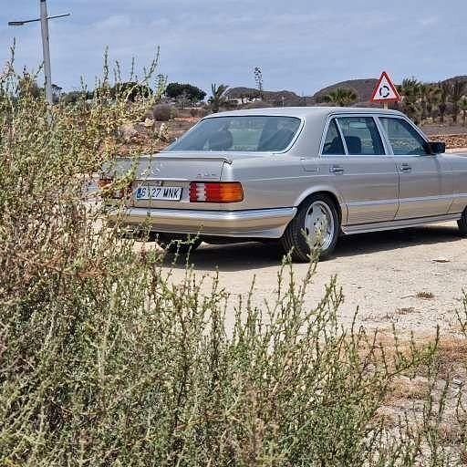 Gold Gebraucht 1985 Mercedes 500 AMG Limousine | 53.000 € - Bild 1/4