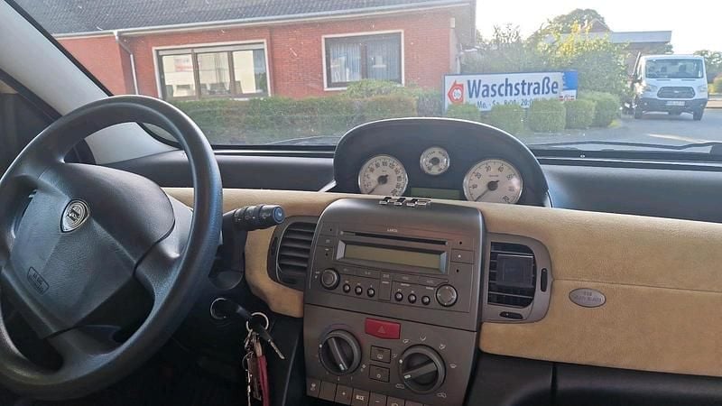 Gebraucht Lancia Ypsilon 95 PS (69 kW) 2004 Kleinwagen