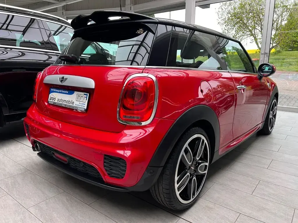 Używany Mini John Cooper Works 136 KM (100 kW) 2016 Czerwony Hatchback