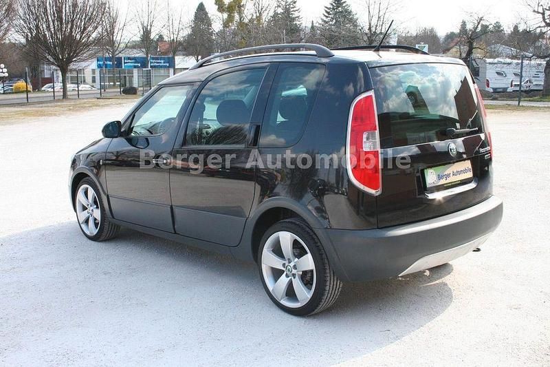 Gebraucht Skoda Roomster 86 PS (63 kW) 2011 Black magic perleffekt Van / Kleinbus