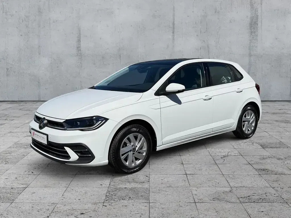 Używany VW Polo Style 95 KM (69 kW) 2023 Biały Hatchback