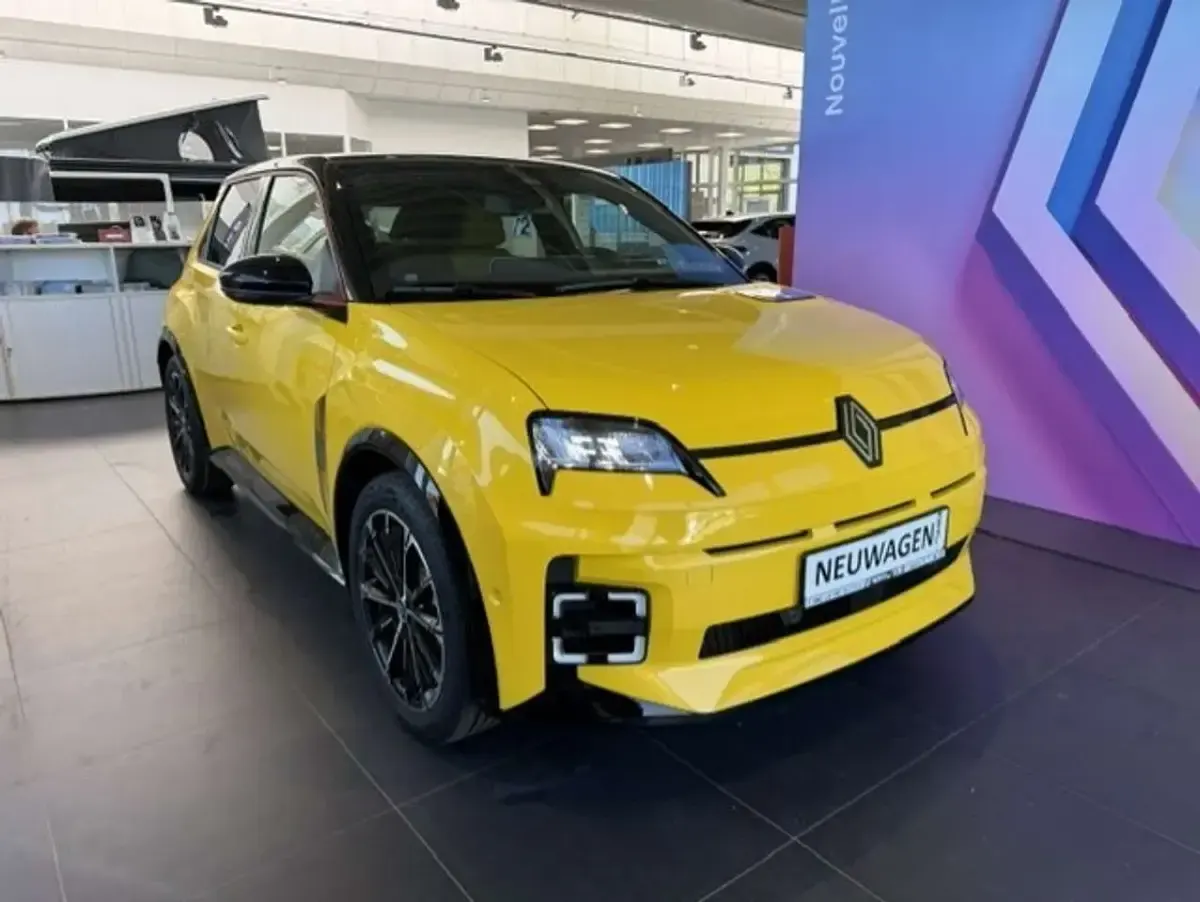 Neu Renault 5 E-Tech Iconic 110 kW (150 PS) 2026 Pop yellow + black pearlschwa Limousine