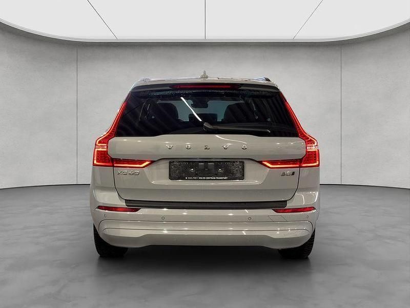 Gebraucht Volvo XC60 Core 250 PS (183 kW) 2024 Grau SUV