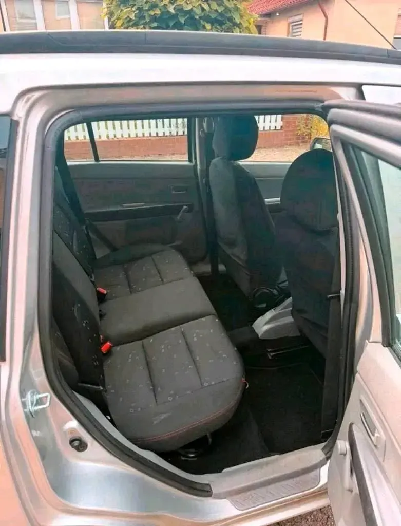 Gebraucht Mazda 2 75 PS (55 kW) 2003 Silber Kleinwagen