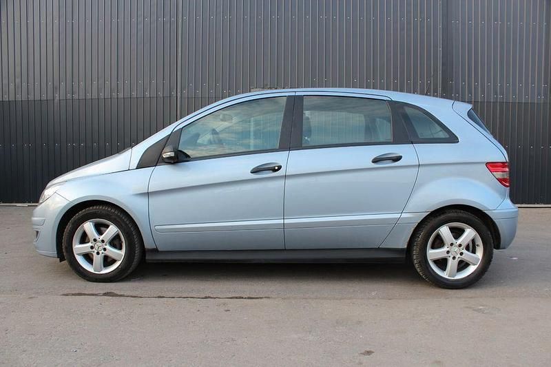 Gebraucht Mercedes B180 109 PS (80 kW) 2006 Blau Van / Kleinbus