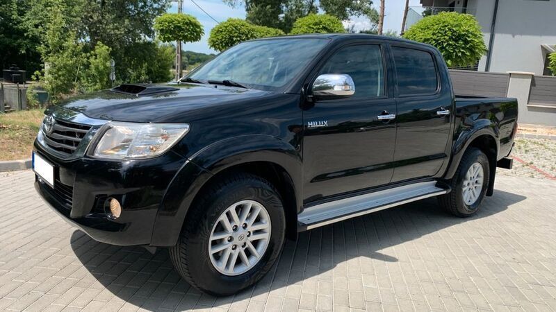 Schwarz Gebraucht 2012 Toyota HiLux SR Abholung | 24.990 € - Bild 1/4