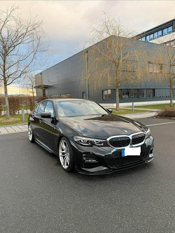 Gebraucht BMW 318 M Performance 150 PS (110 kW) 2020 Schwarz Limousine