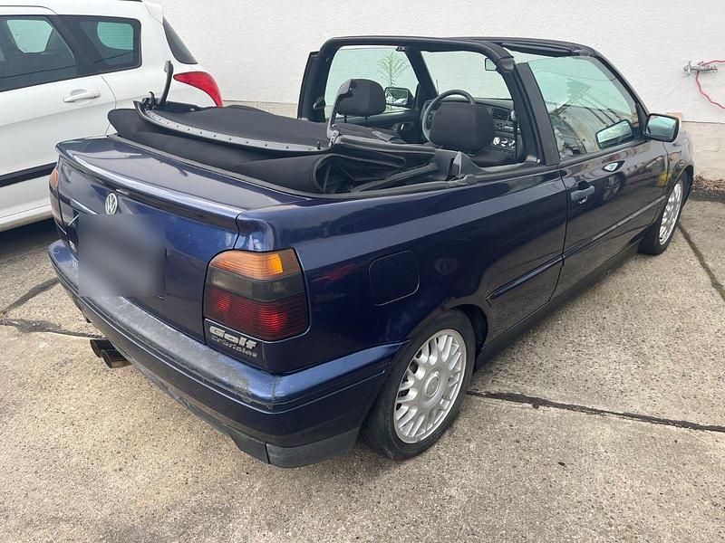 Gebraucht VW Golf Cabriolet 90 PS (66 kW) 1996 Blau Cabrio