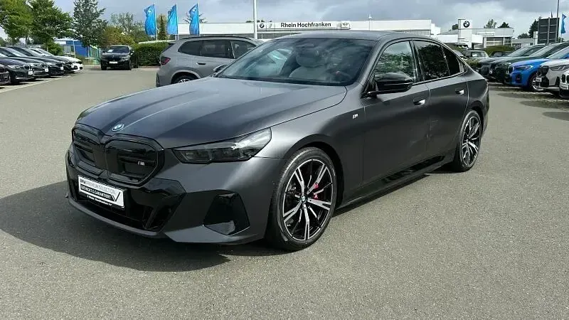 Gebraucht BMW i5 M Sport 442 kW (601 PS) 2025 Grau Limousine