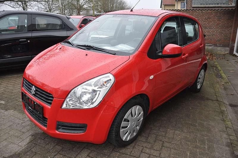 Gebraucht Suzuki Splash 65 PS (47 kW) 2009 Rot Kleinwagen