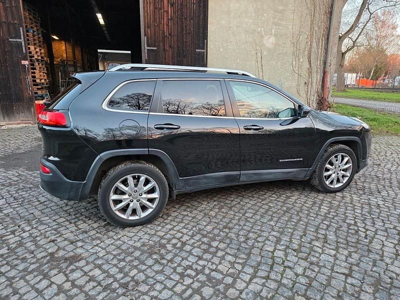 Gebraucht Jeep Cherokee 200 PS (147 kW) 2016 Schwarz SUV