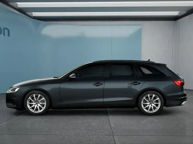 Używany Audi A4 136 KM (100 kW) 2025 Szary Sedan/Limuzyna