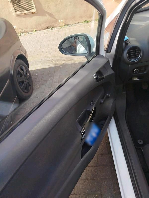 Gebraucht Opel Corsa 70 PS (51 kW) 2010 Weiß Kleinwagen