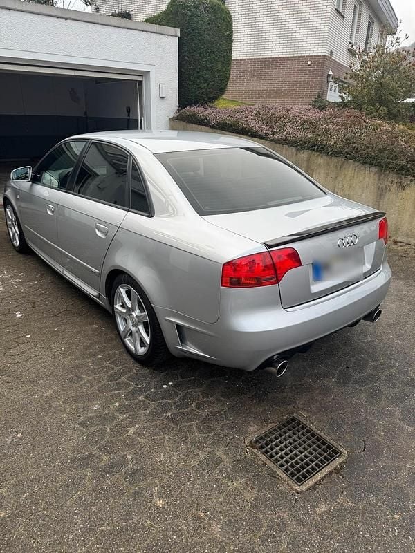 Gebraucht Audi A4 220 PS (161 kW) 2005 Silber Limousine