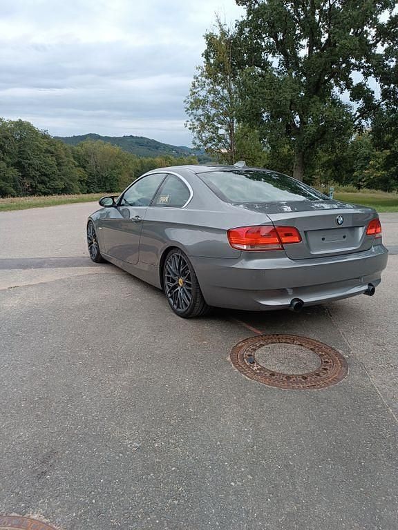 Gebraucht BMW 335 Performance 306 PS (225 kW) 2008 Grau Coupé