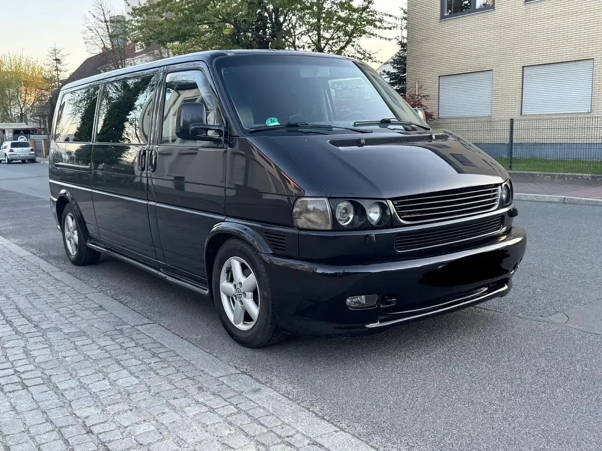 Gebraucht VW T4 102 PS (75 kW) 1999 Schwarz Van