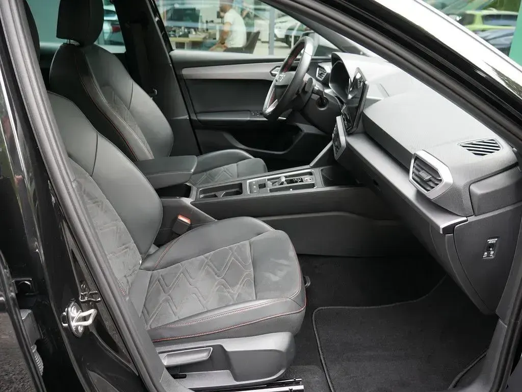 Gebraucht Seat Leon Beats 190 PS (139 kW) 2022 Schwarz Limousine