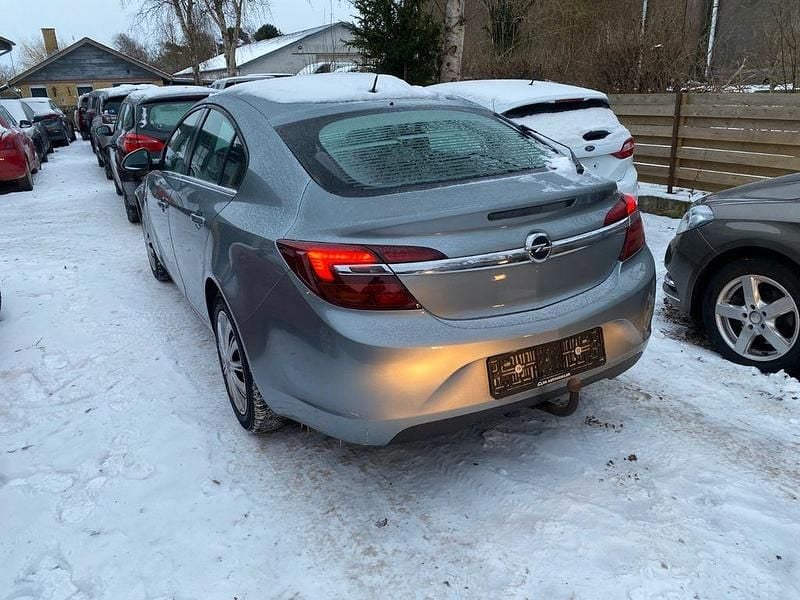 Gebraucht Opel Insignia Edition 140 PS (102 kW) 2014 Silber Limousine