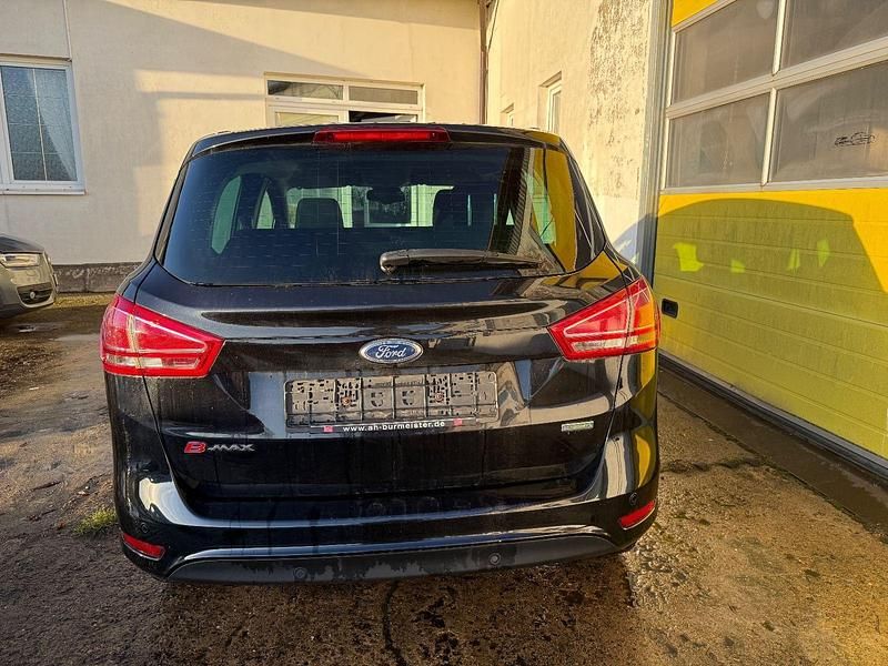 Second-hand Ford B-MAX SYNC Edition 101 CP (74 kW) 2015 Negru Monovolum