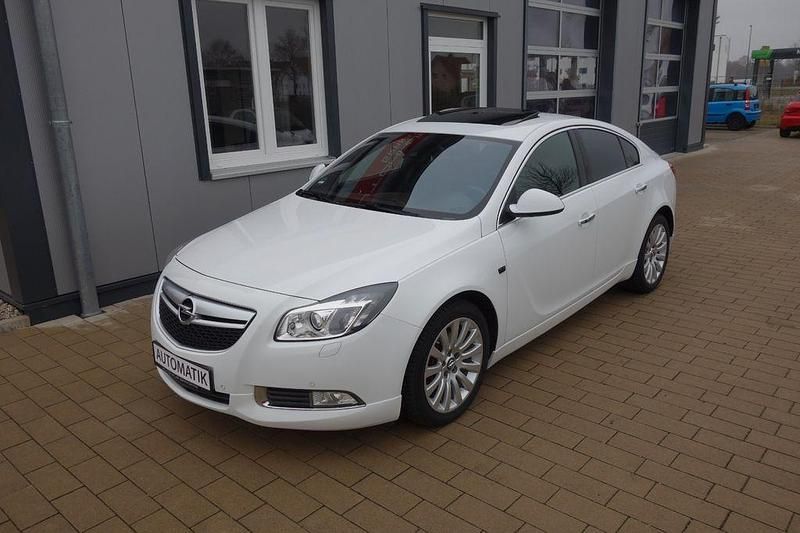 Gebraucht Opel Insignia OPC 250 PS (183 kW) 2011 Weiß Limousine