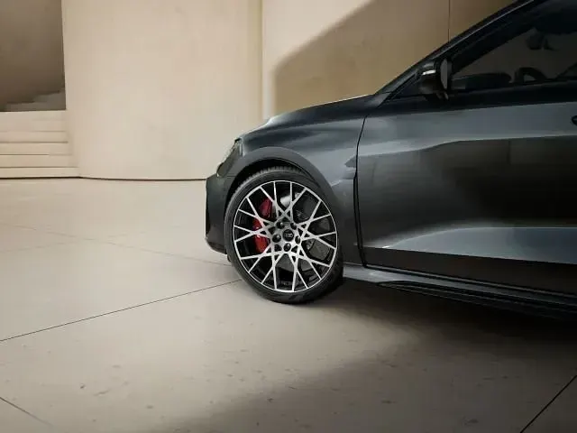 Neu Audi RS3 Ambiente 400 PS (294 kW) 2026 Individuallackierungen audi ex Limousine