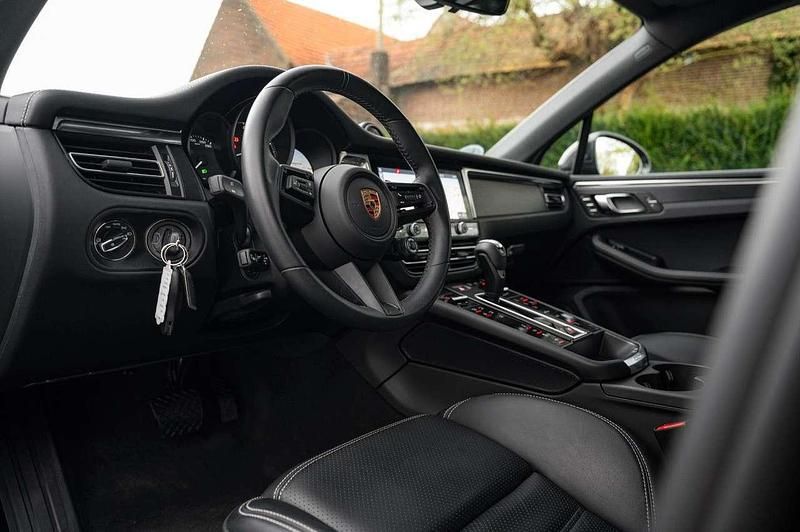 Gebraucht Porsche Macan GTS 441 PS (324 kW) 2024 Grau SUV