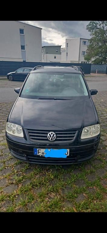 Schwarz Gebraucht 2004 VW Touran Basis Van / Kleinbus | 3.100 € (Fairer Preis) - Bild 1/4
