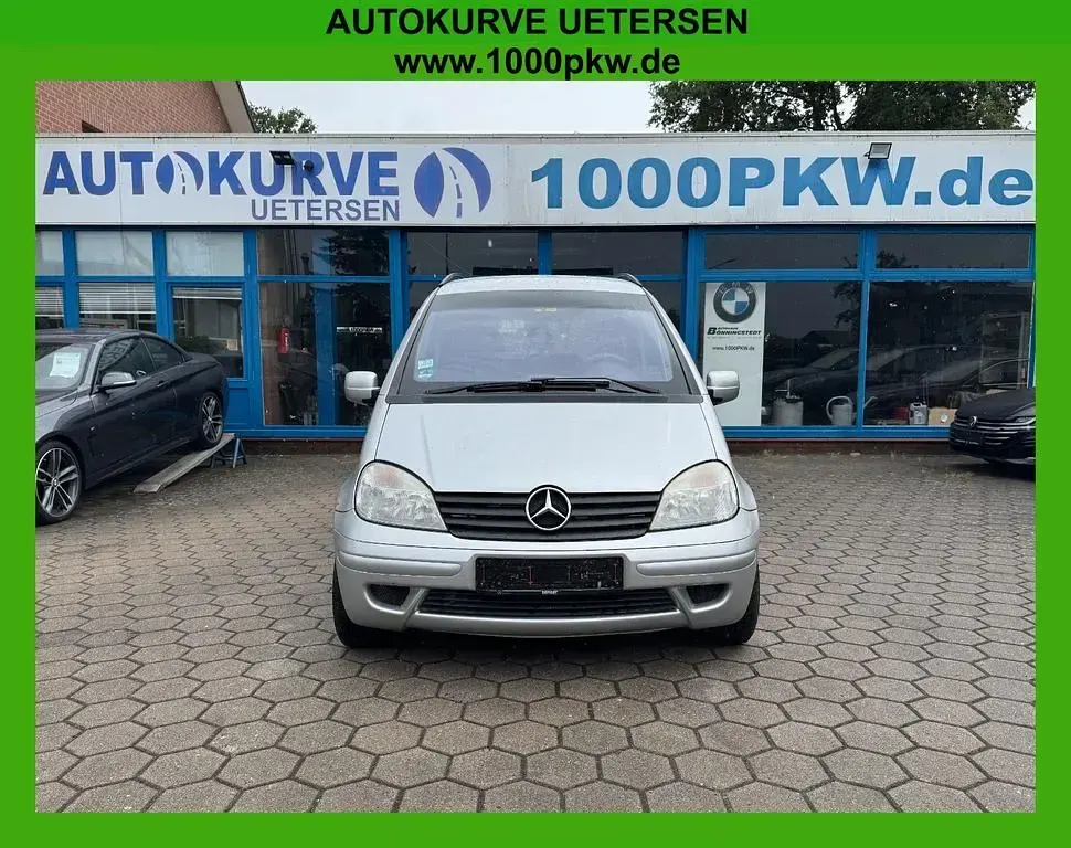Gebraucht Mercedes Vaneo 102 PS (75 kW) 2005 Silber Van / Kleinbus